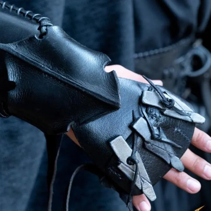 Epic Armoury Armschiene Klaue, Rechte Hand 7 Epic Armoury Armschiene Klaue, Rechte Hand – Bild 5