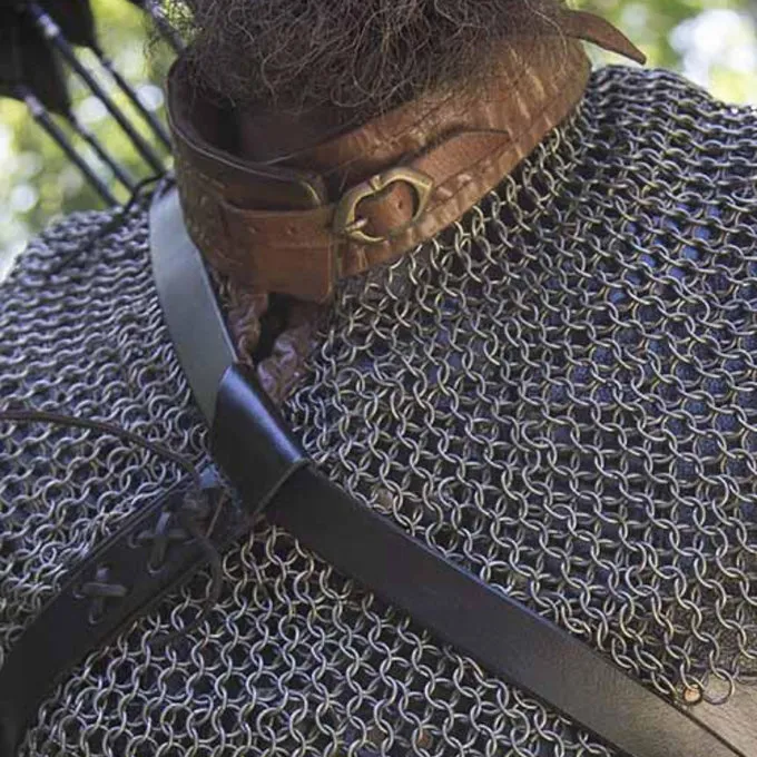 Epic Armoury Bischof Mantel, Kettenhemd Kragen 4 Epic Armoury Bischof Mantel, Kettenhemd Kragen – Bild 2