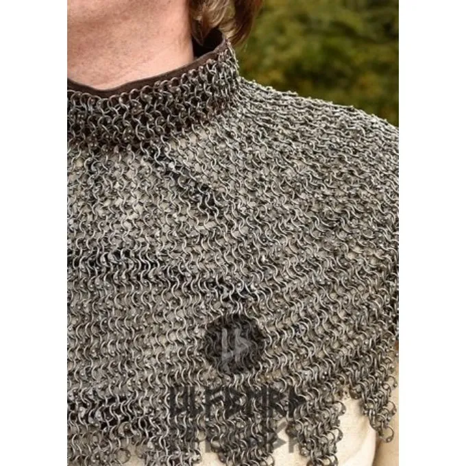 Ulfberth Bischofsmantel Nieted Rundringe 4 Ulfberth Bischofsmantel Nieted Rundringe – Bild 2