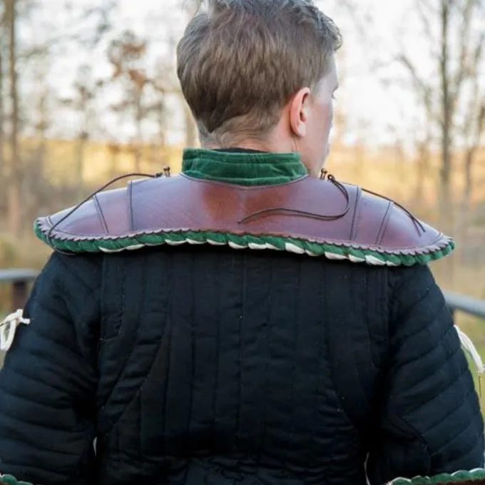 Epic Armoury Edles Leder Gorget, Grün 4 Epic Armoury Edles Leder Gorget, Grün – Bild 2